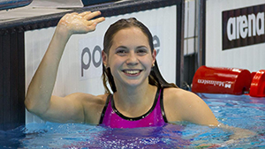 Kapas Boglarka négy aranyával a magyar válogatott  a londoni úszó Eb legjobbjaként végzett