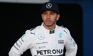  Lewis Hamilton átvette a vezetést a világbajnokságban, idén először áll az élen